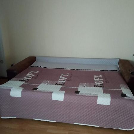 Квартира В Районі Автовокзалу Поряд Обллікарня Rivne Buitenkant foto